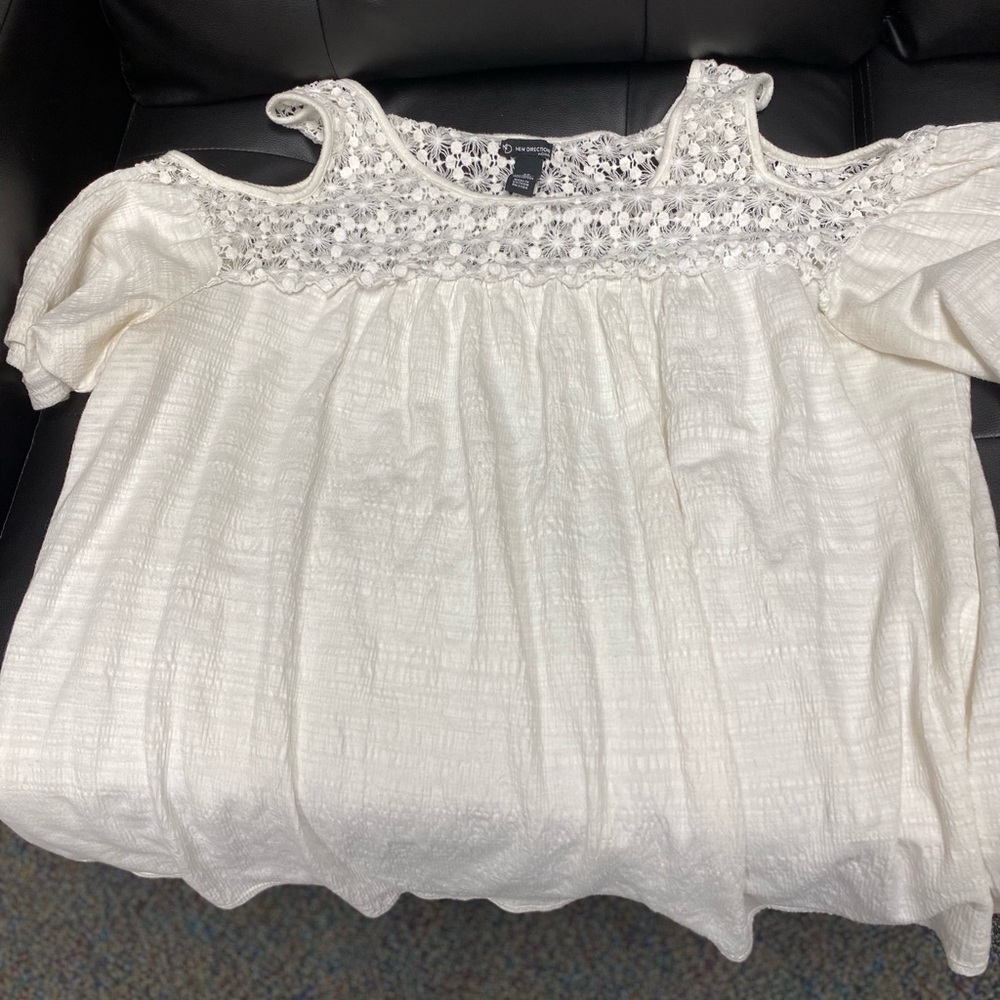 2x cream flows top